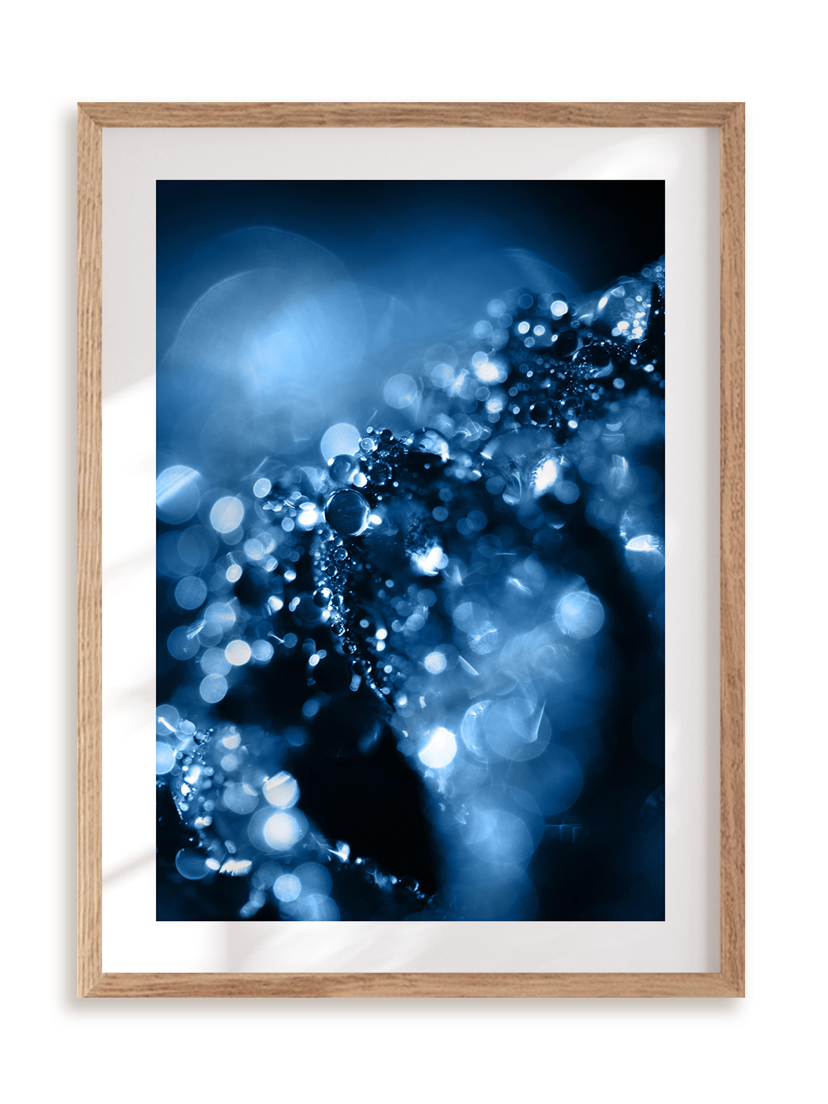 Plakat Blue drops w ramie drewnianej