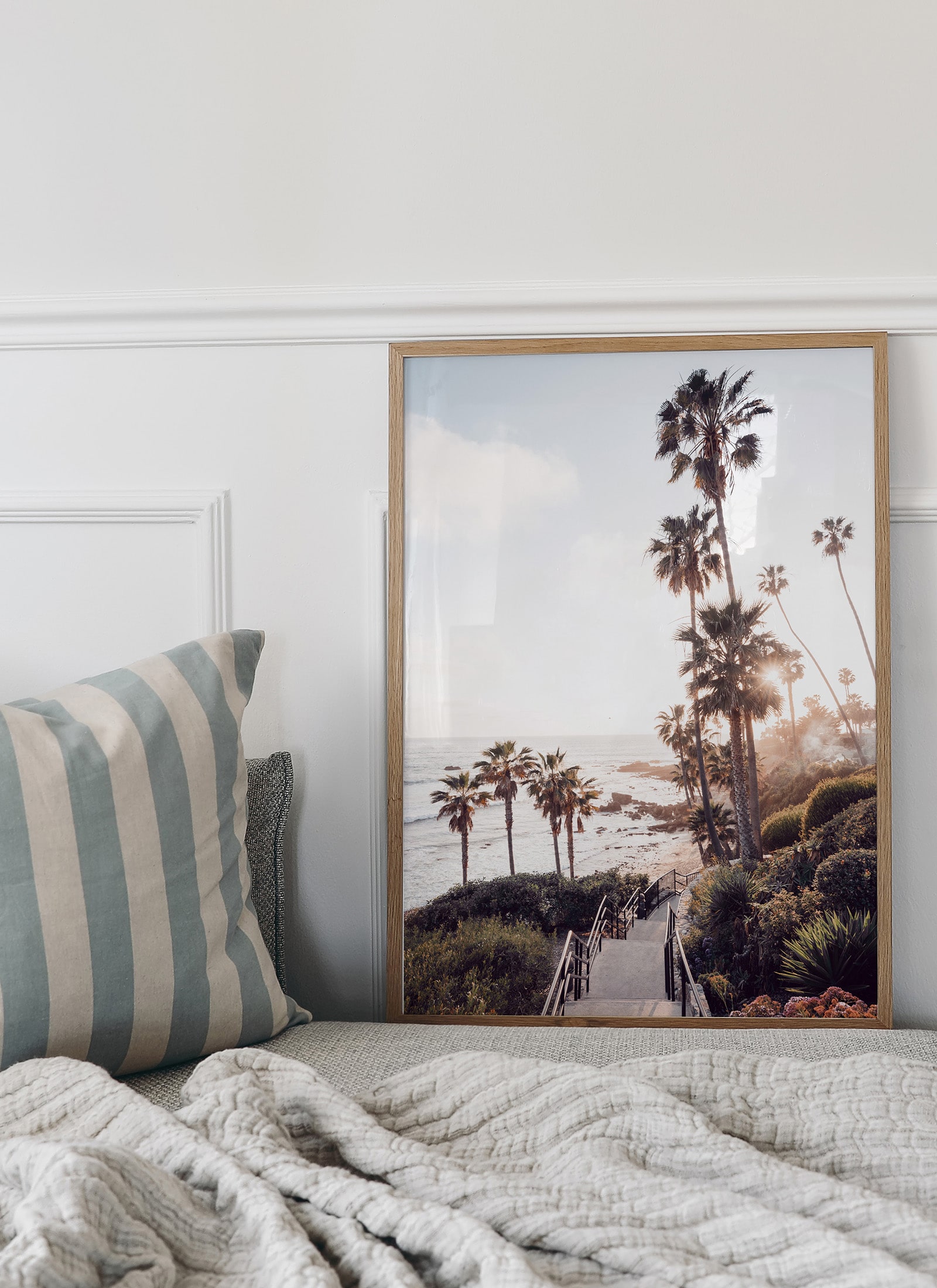 Plakat At the coast bez ramy - obrazek 2